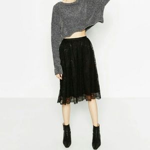 Zara black lace midi skirt XS